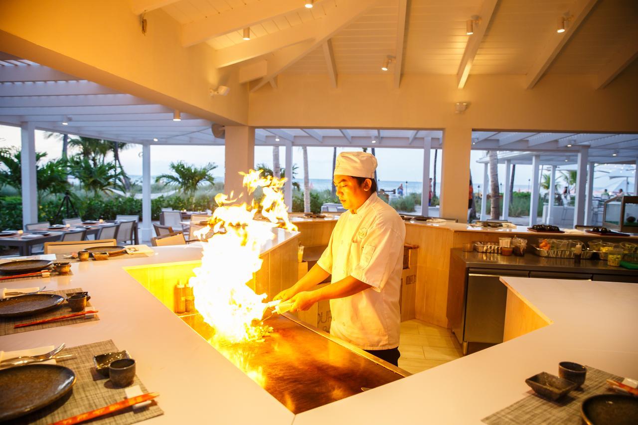 Ocean Club West Resort Грейс Бей Екстериор снимка