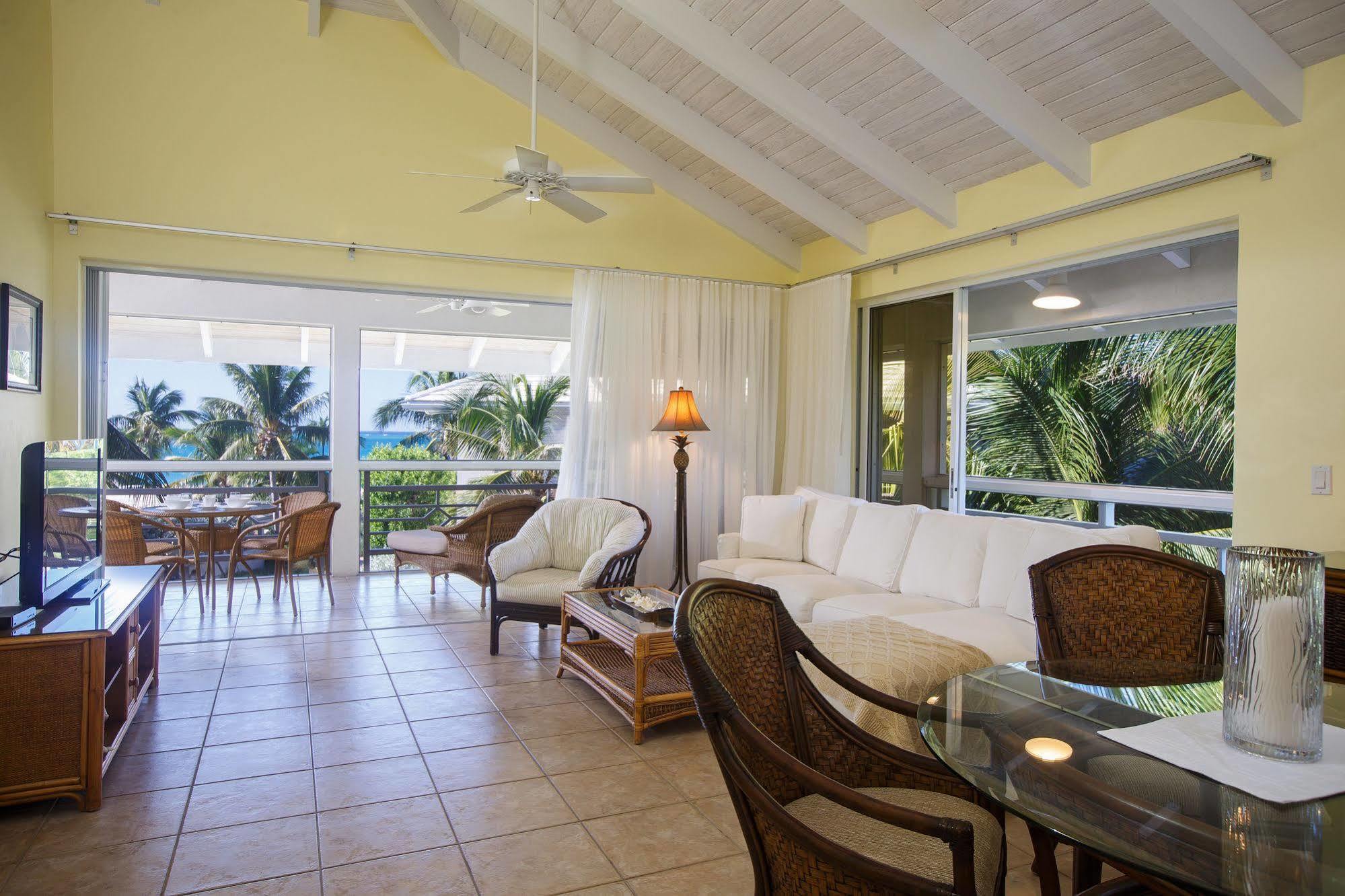 Ocean Club West Resort Грейс Бей Екстериор снимка