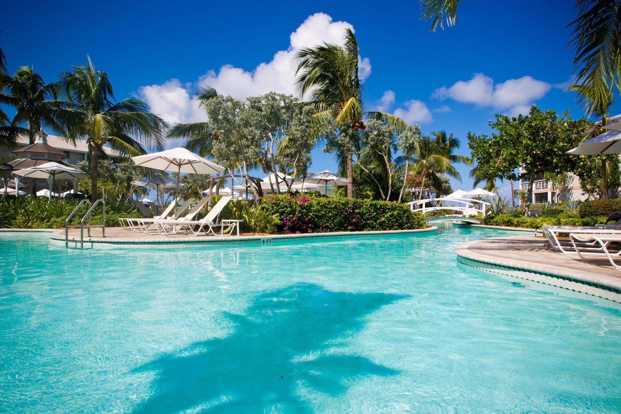 Ocean Club West Resort Грейс Бей Екстериор снимка